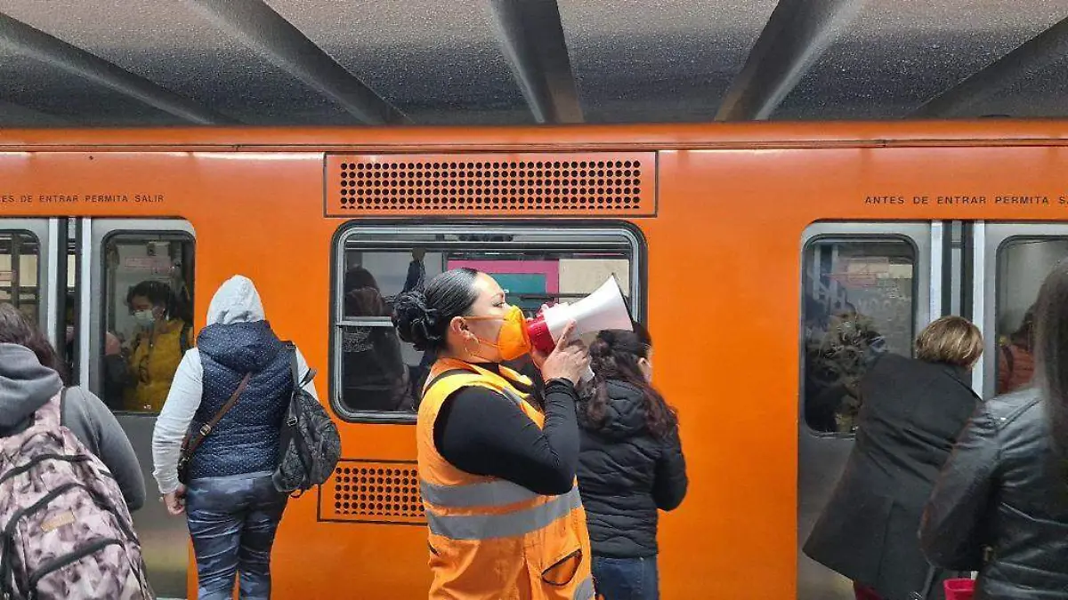 MUJERES METRO1